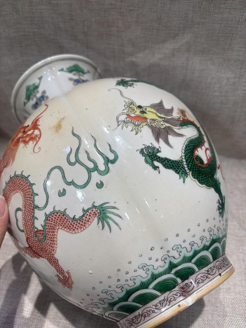 古玩陶瓷五彩龍紋罐真品鑒賞圖