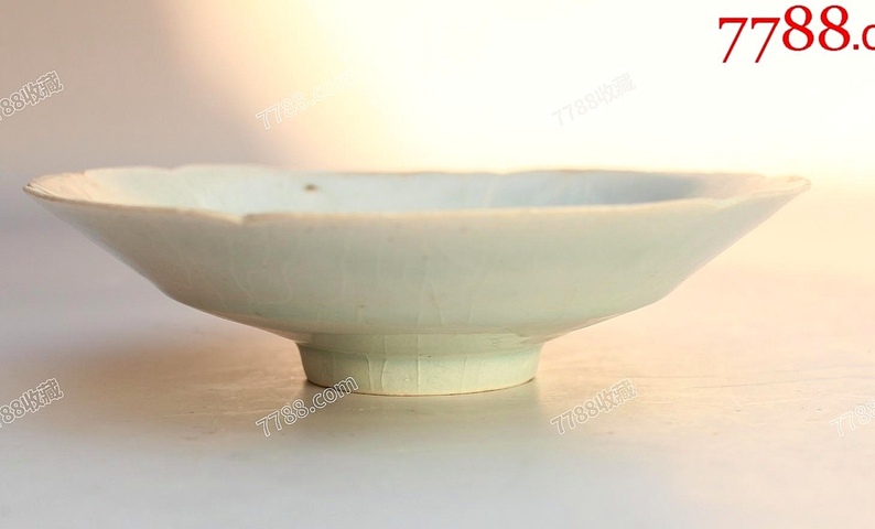 古玩陶瓷影青刻花蓖紋六花口印花六出筋盤真品鑒賞圖