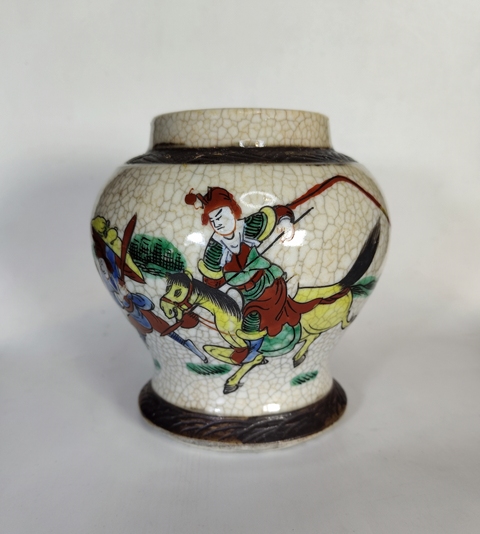 古玩陶瓷清末民初-哥釉粉彩刀馬人物紋將軍罐拍賣，當前價格1699元