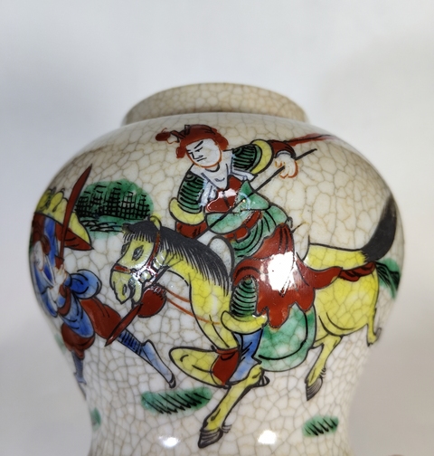 古玩陶瓷清末民初-哥釉粉彩刀馬人物紋將軍罐拍賣，當前價格1699元