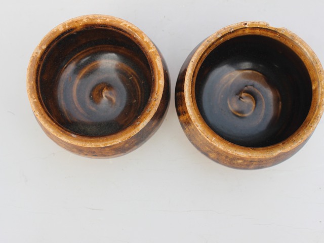 古玩陶瓷褐釉香爐真品鑒賞圖