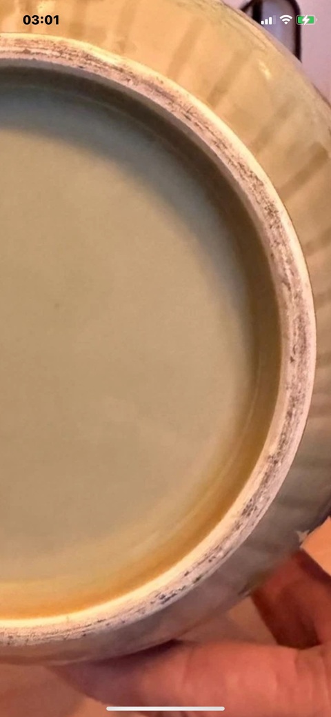 古玩陶瓷民國晚期建國初豆青釉刻花天球瓶真品鑒賞圖