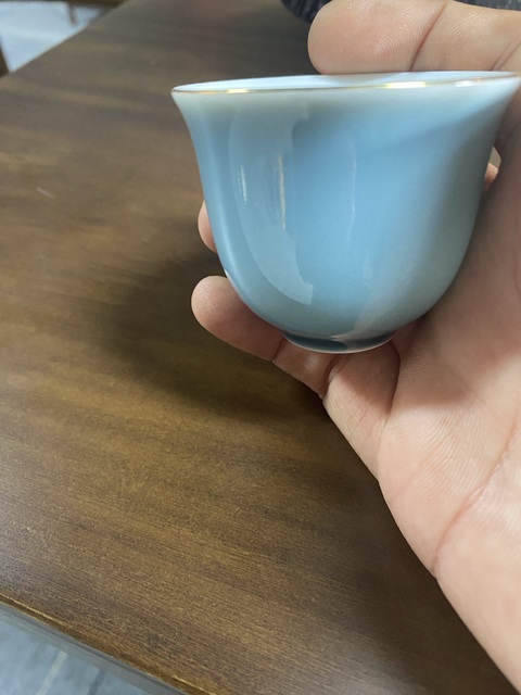 古玩陶瓷藍釉杯真品鑒賞圖