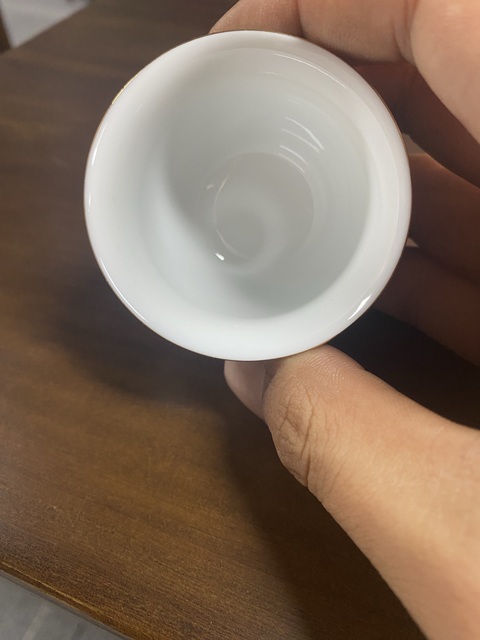 古玩陶瓷藍釉杯真品鑒賞圖