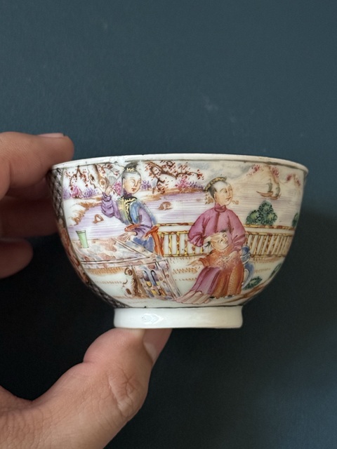 古玩陶瓷清·雍乾廣琺瑯人物故事杯拍賣，當前價格1800元