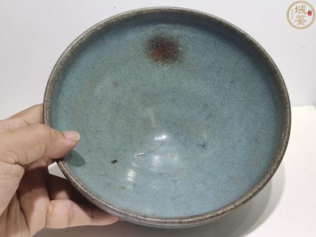 古玩陶瓷元代·鈞瓷紫斑碗 （帶實(shí)物保真卡）拍賣，當(dāng)前價(jià)格15000元