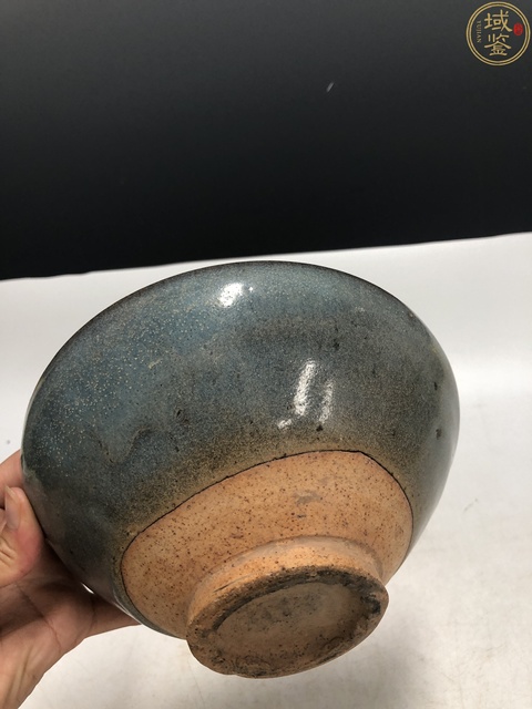 古玩陶瓷元代·鈞瓷紫斑碗 （帶實(shí)物保真卡）拍賣，當(dāng)前價(jià)格15000元