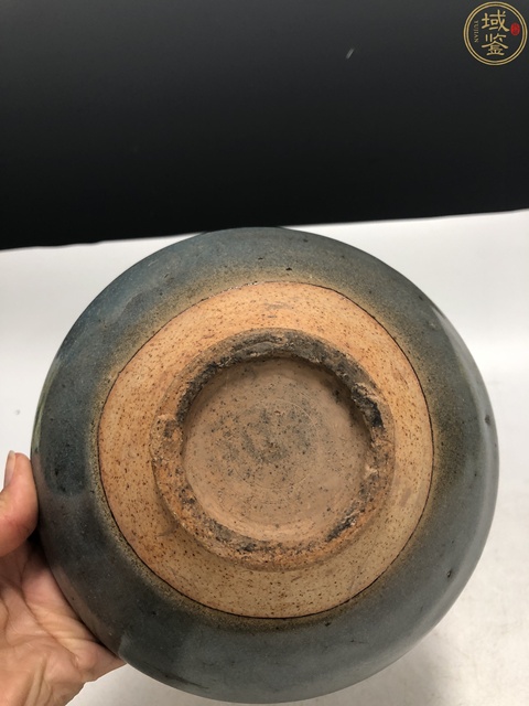 古玩陶瓷元代·鈞瓷紫斑碗 （帶實(shí)物保真卡）拍賣，當(dāng)前價(jià)格15000元