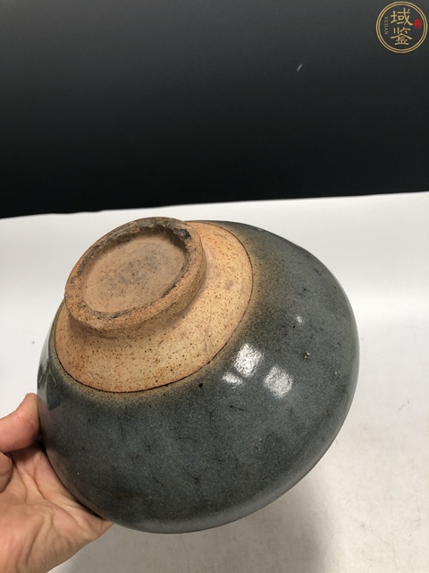 古玩陶瓷元代·鈞瓷紫斑碗 （帶實(shí)物保真卡）拍賣，當(dāng)前價(jià)格15000元