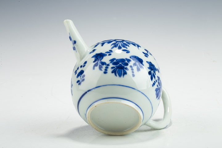 古玩陶瓷清·康熙·青花花卉紋壺真品鑒賞圖