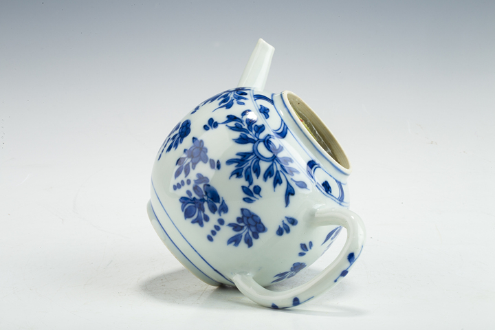 古玩陶瓷清·康熙·青花花卉紋壺真品鑒賞圖