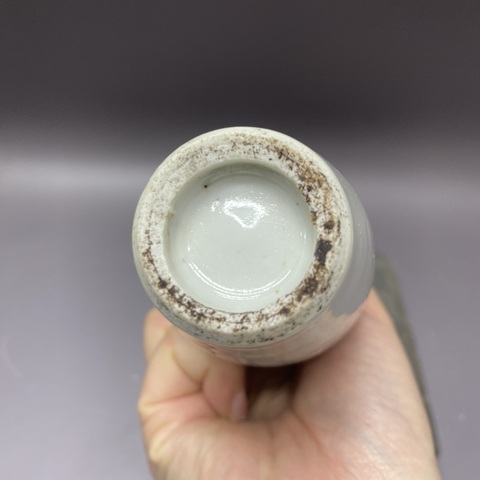 古玩陶瓷麒麟送子粉彩撇口瓶真品鑒賞圖