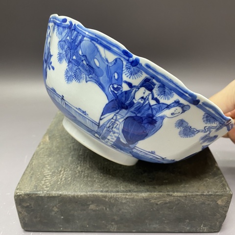 古玩陶瓷三星高照圖青花花口碗真品鑒賞圖