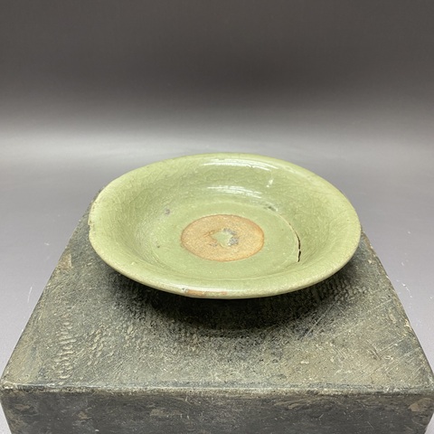 古玩陶瓷龍泉窯青釉盤真品鑒賞圖