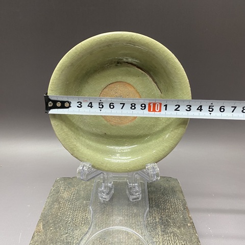 古玩陶瓷龍泉窯青釉盤真品鑒賞圖
