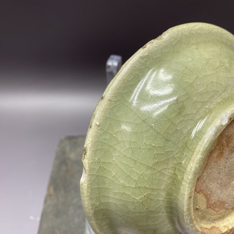 古玩陶瓷龍泉窯青釉盤真品鑒賞圖