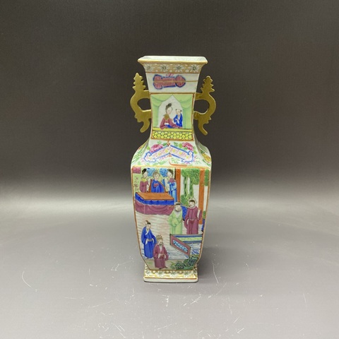 古玩陶瓷清道光·廣彩人物故事獅耳四方瓶拍賣，當前價格3960元