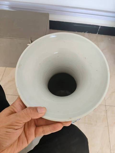 古玩陶瓷賞瓶真品鑒賞圖