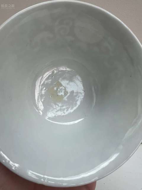 古玩陶瓷花卉紋杯真品鑒賞圖