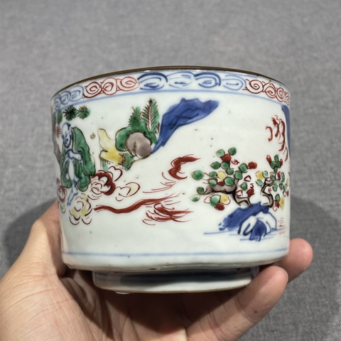 古玩陶瓷青花五彩人物故事紋香爐真品鑒賞圖