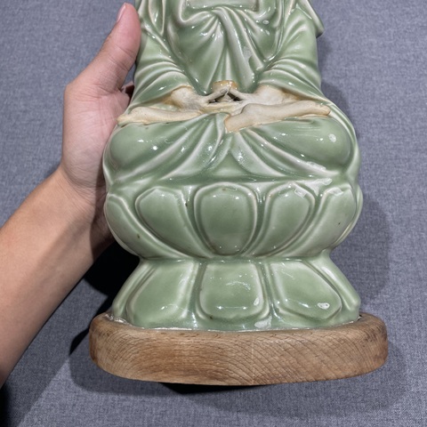古玩陶瓷龍泉瓷廠佛造像真品鑒賞圖