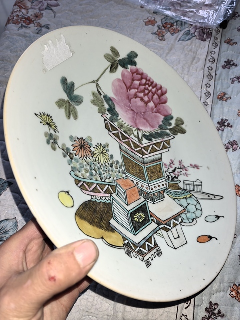 古玩陶瓷粉彩花卉博古盤真品鑒賞圖