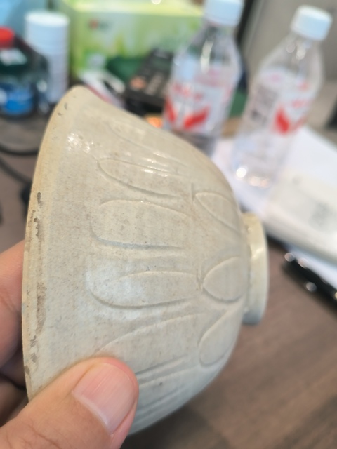 古玩陶瓷青白釉刻仰蓮紋面包碗真品鑒賞圖