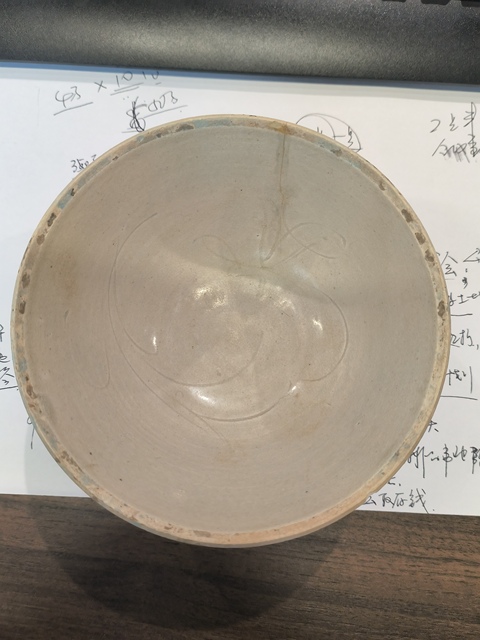 古玩陶瓷青白釉刻仰蓮紋面包碗真品鑒賞圖