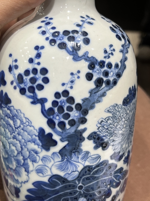 古玩陶瓷清中期 青花花卉詩文瓶真品鑒賞圖