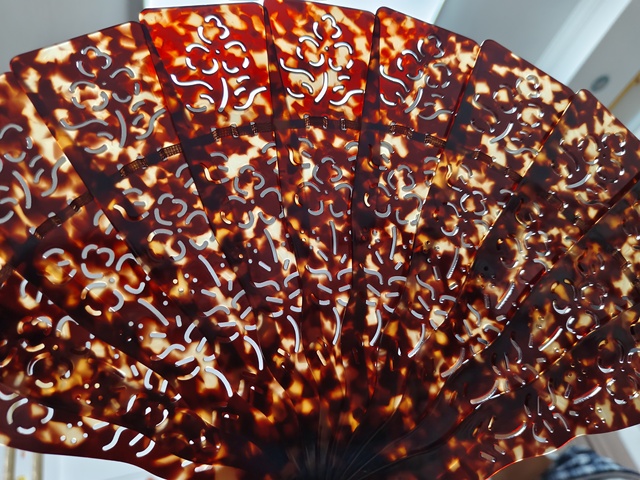 古玩雜項玳瑁折扇真品鑒賞圖