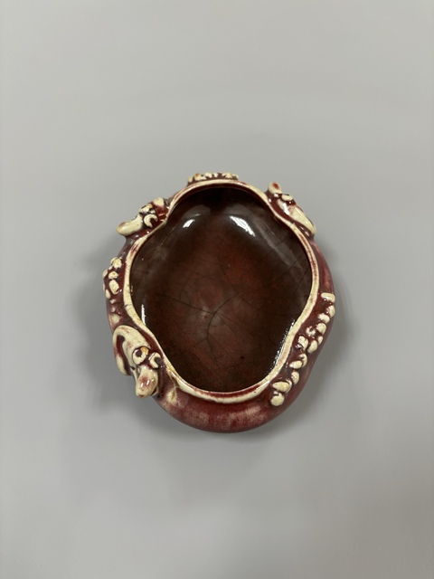 古玩陶瓷窯變釉松鼠吃葡萄海棠型筆洗真品鑒賞圖