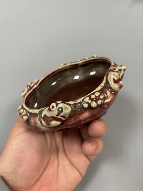 古玩陶瓷窯變釉松鼠吃葡萄海棠型筆洗真品鑒賞圖