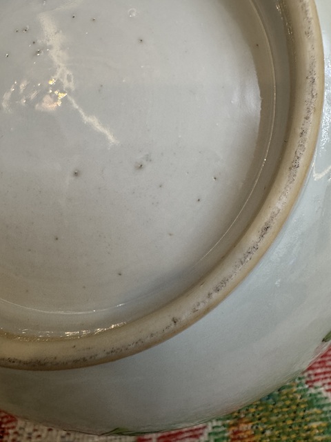 古玩陶瓷粉彩花卉碗真品鑒賞圖