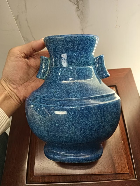 古玩陶瓷爐鈞釉貫耳瓶真品鑒賞圖