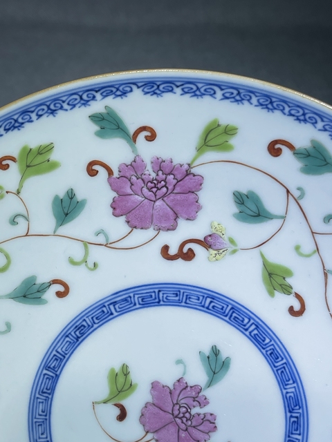 古玩陶瓷青花粉彩鳳凰牡丹紋盤真品鑒賞圖