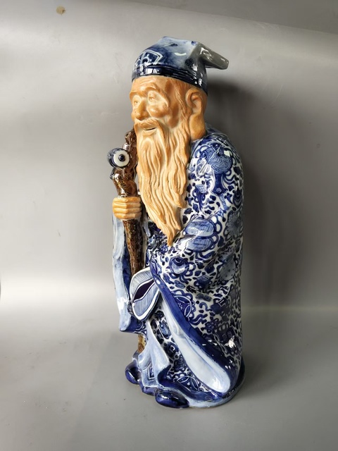 古玩陶瓷【精品瓷塑】民國(guó)青花福德正神福德財(cái)神造像拍賣(mài)，當(dāng)前價(jià)格3600元