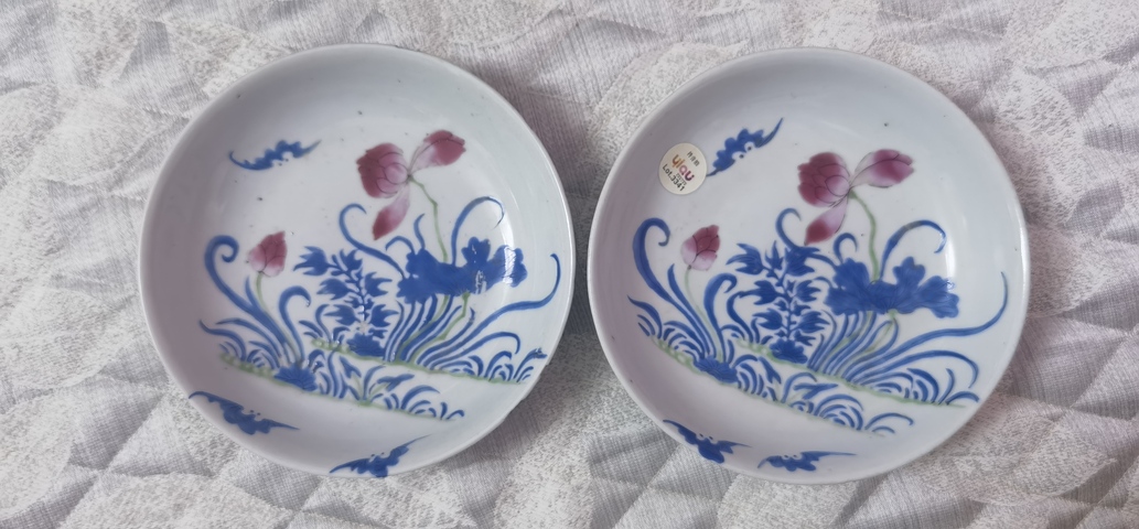 古玩陶瓷藍料花卉紋盤真品鑒賞圖