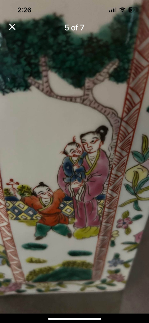 古玩陶瓷五彩人物臺燈座真品鑒賞圖