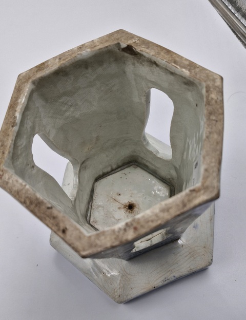 古玩陶瓷青花錦地花鳥器座真品鑒賞圖