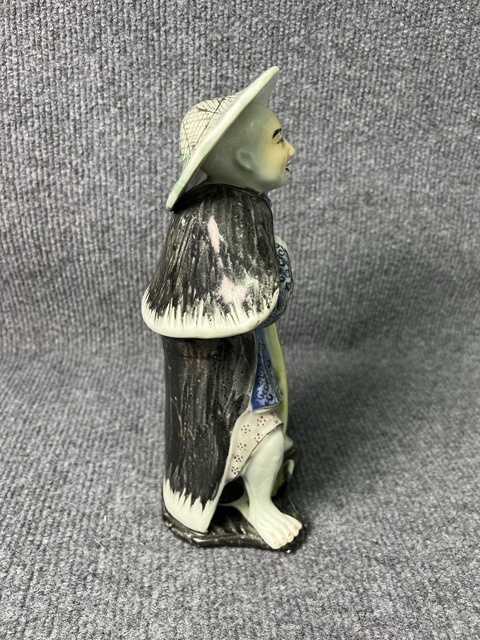 古玩陶瓷粉彩農夫塑像拍賣，當前價格1888元