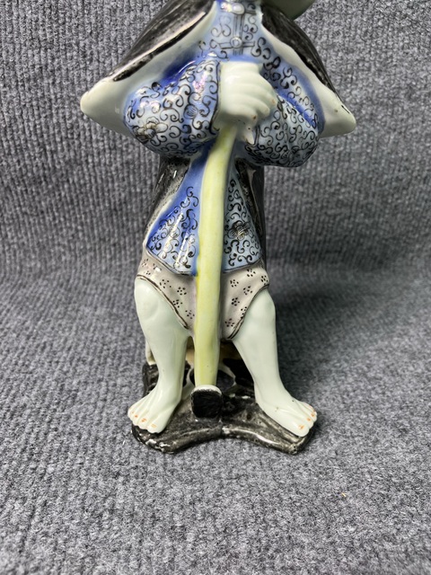 古玩陶瓷粉彩農夫塑像拍賣，當前價格1888元