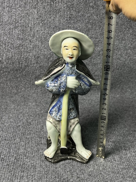 古玩陶瓷粉彩農夫塑像拍賣，當前價格1888元