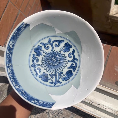 古玩陶瓷康熙菊花碗標本真品鑒賞圖