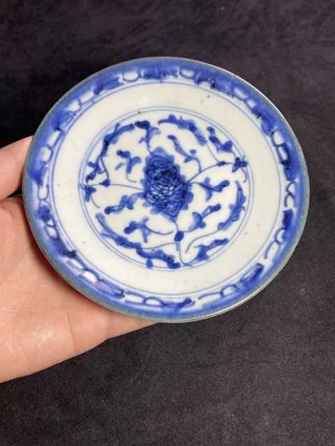 古玩陶瓷清乾隆花卉紋青花盤拍賣，當前價格268元