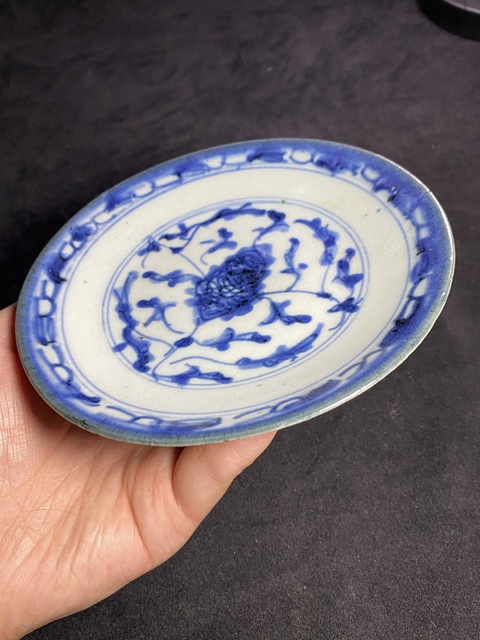 古玩陶瓷清乾隆花卉紋青花盤拍賣，當前價格268元