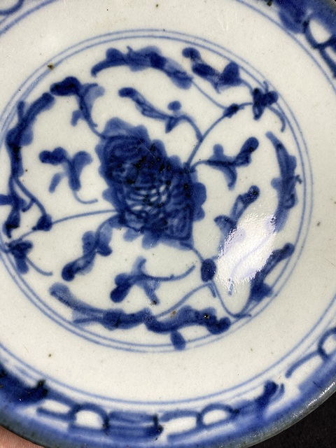 古玩陶瓷清乾隆花卉紋青花盤拍賣，當前價格268元