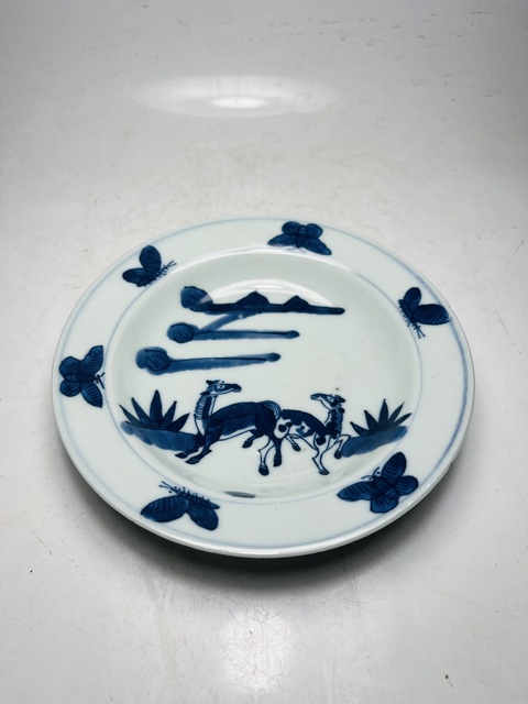 古玩陶瓷（清晚期）青花雙駿圖紋盤拍賣，當前價格1888元