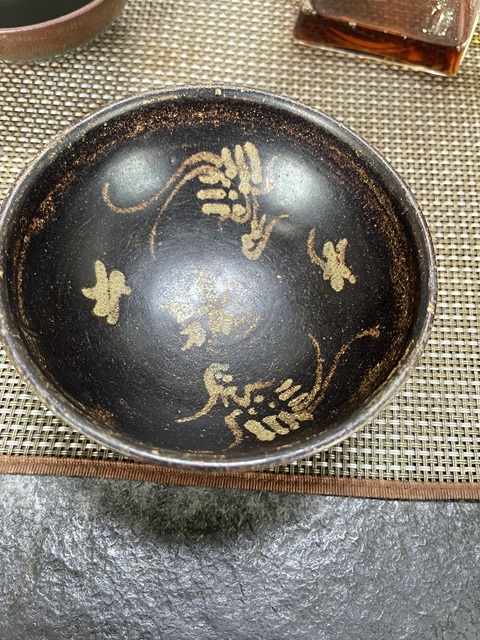 古玩陶瓷吉州窯雙鳳紋盞真品鑒賞圖