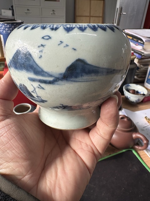 古玩陶瓷山水紋青花器真品鑒賞圖