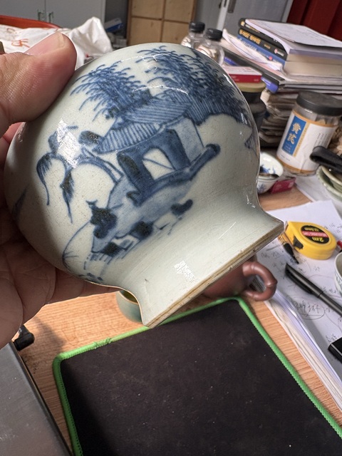 古玩陶瓷山水紋青花器真品鑒賞圖